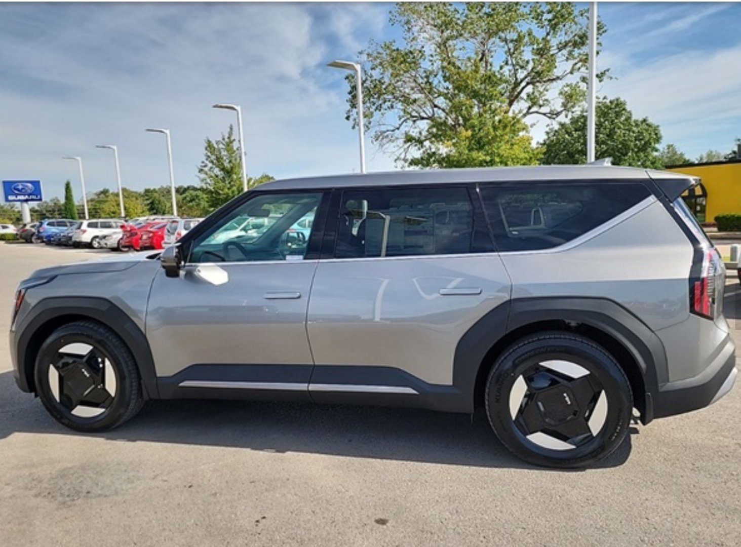 2024 Kia EV9 Light Long Range 4D Sport Utility.jpeg