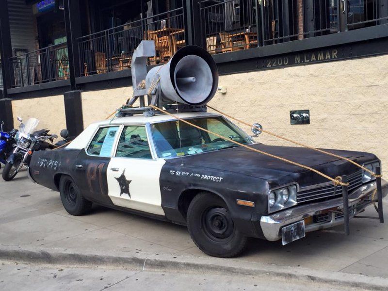 Bluesmobile_at_House_of_Blues_Dallas_-_3-4_view.jpg