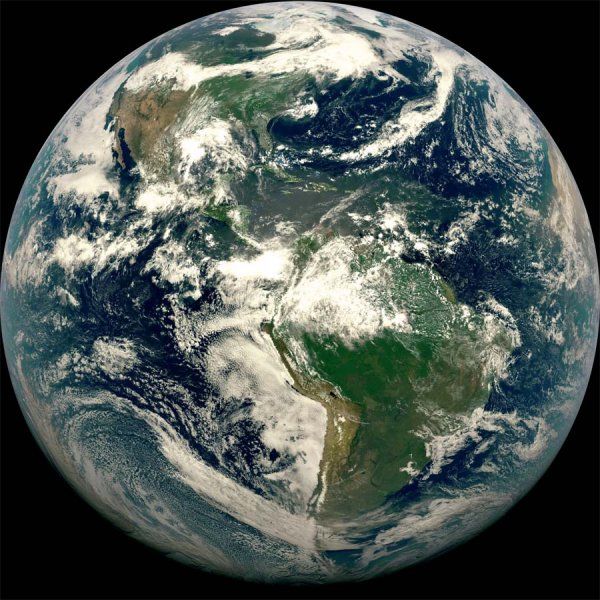 Globe061818.jpg