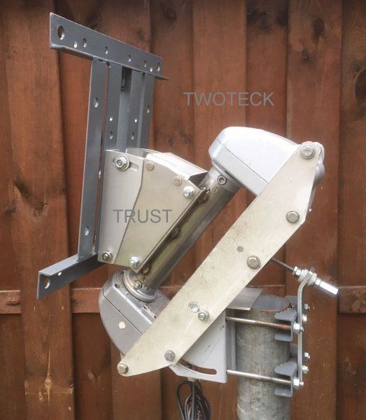 Twoteck160318.jpg