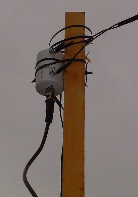 center-balun.jpg center-balun.jpg