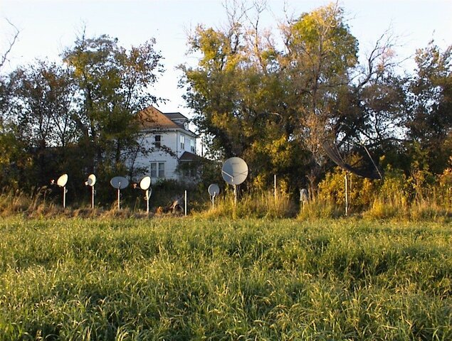 Dish array2.JPG