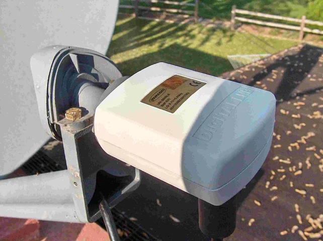 Invacom LNB 003.webp