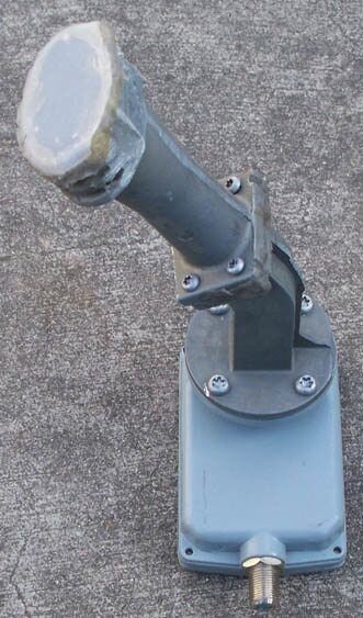 SuperDish 121 Feed & LNB.jpg