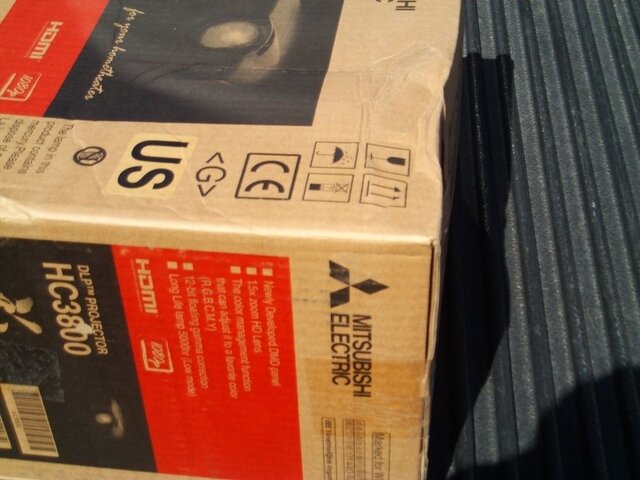 HC3800 Damaged Box a.JPG