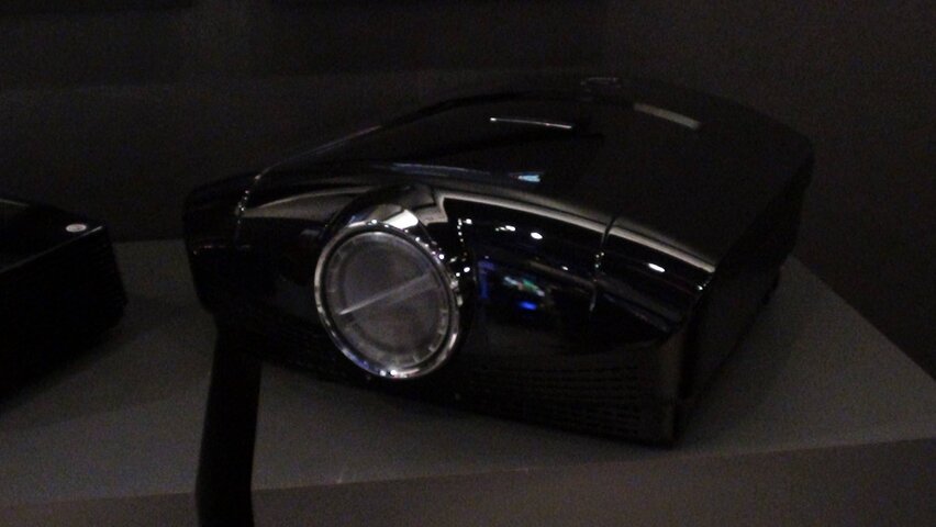mitsubitsi HC9000.JPG