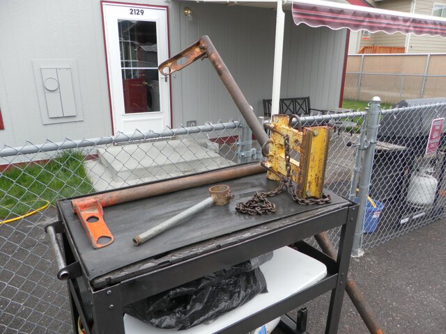 OldDishLift 002.JPG OldDishLift 002.JPG