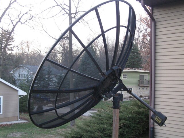 7.5' mesh dish 004.JPG 7.5' mesh dish 004.JPG