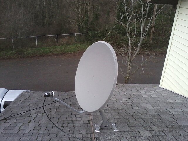 Dish With J-Pole Spun Around.jpg