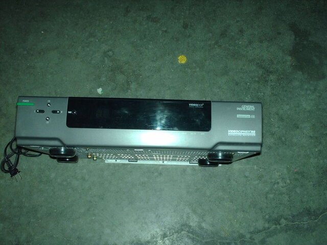 bud-receiver.JPG bud-receiver.JPG