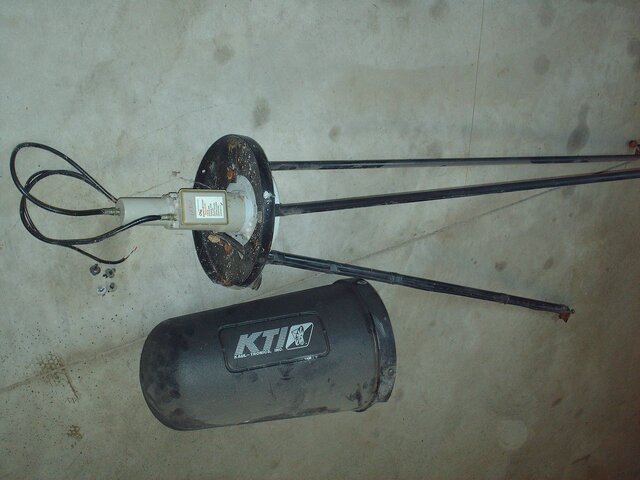 bud04.jpg bud04.jpg
