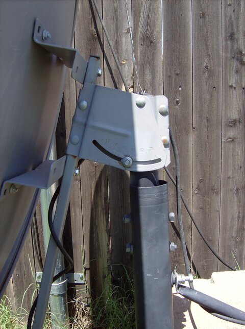 Dish mount 001.JPG Dish mount 001.JPG