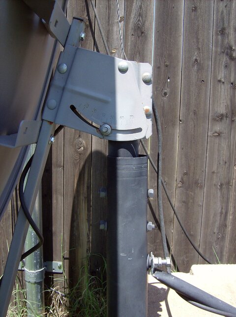 Dish mount 002.JPG
