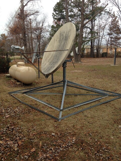 1.8 m dish 015.JPG
