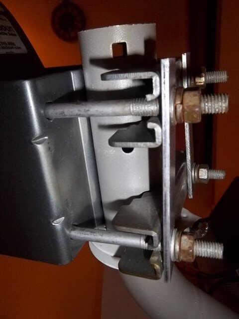 aligned bracket.jpg aligned bracket.jpg